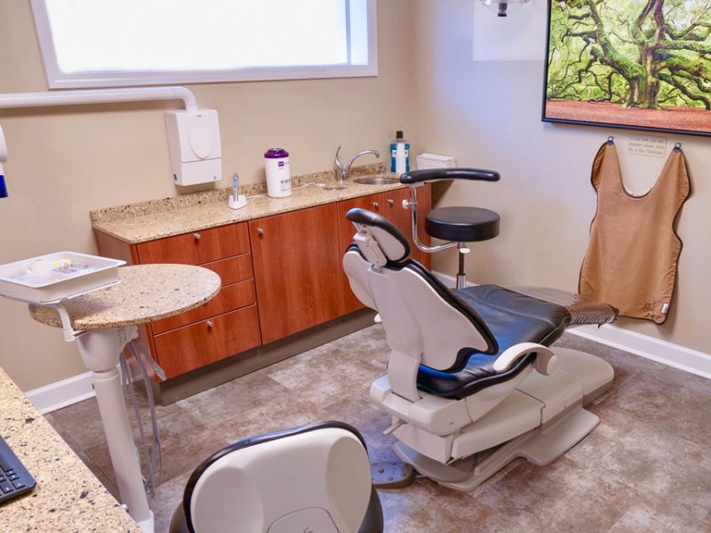 carolina-dentistry-exam-room